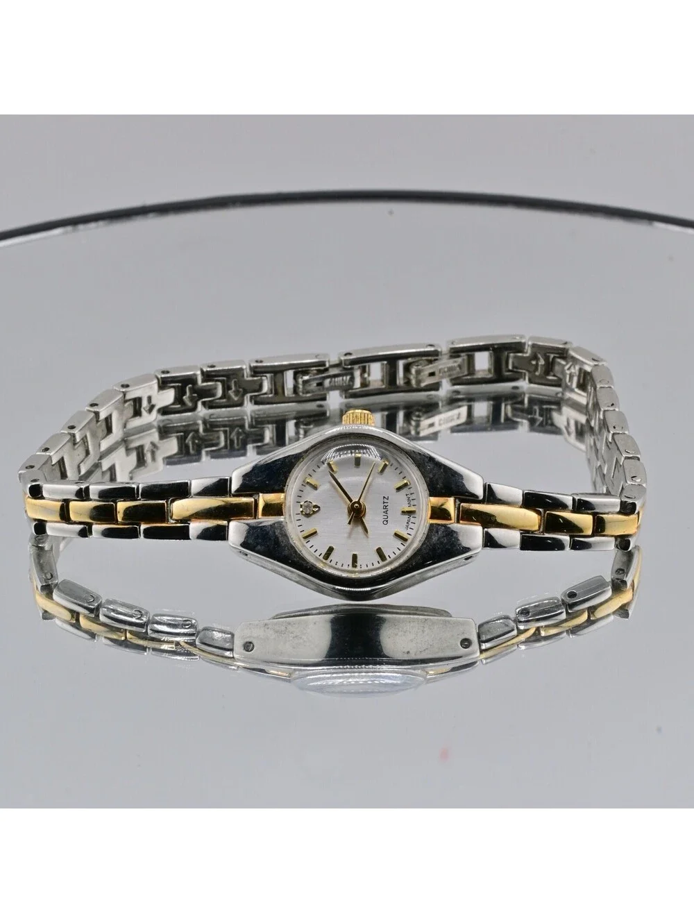 Unbranded Women Watch Silver Gold Stainless Steel. NEEDS NEW BATTERY